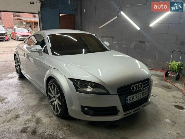 Сірий Ауді TT, об'ємом двигуна 1.98 л та пробігом 149 тис. км за 10500 $, фото 1 на Automoto.ua