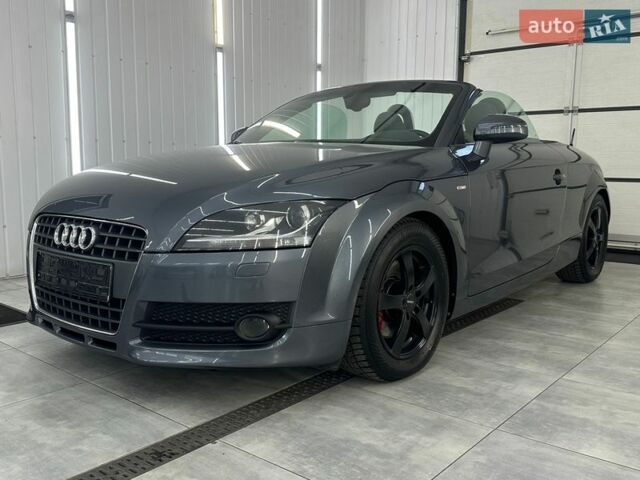 Сірий Ауді TT, об'ємом двигуна 1.98 л та пробігом 200 тис. км за 11500 $, фото 1 на Automoto.ua
