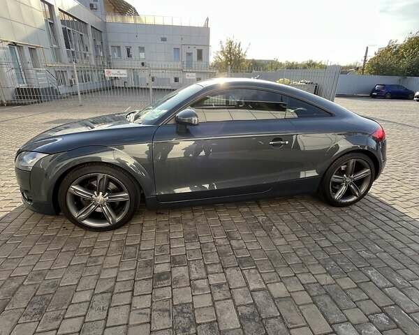 Серый Ауди ТТ, объемом двигателя 1.98 л и пробегом 140 тыс. км за 12900 $, фото 1 на Automoto.ua