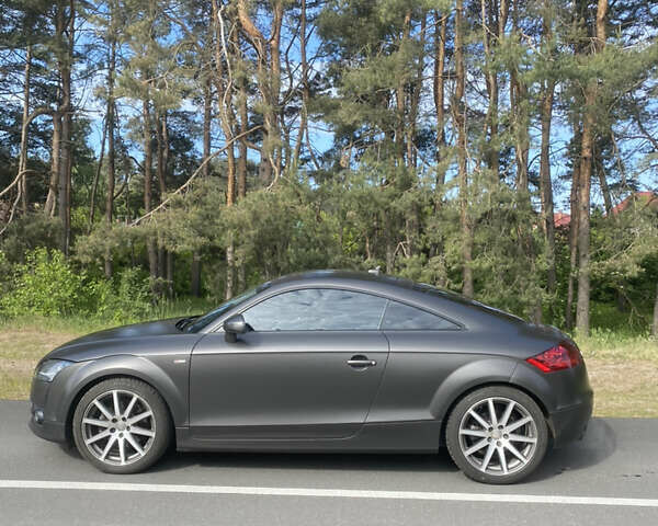 Серый Ауди ТТ, объемом двигателя 1.98 л и пробегом 167 тыс. км за 15200 $, фото 1 на Automoto.ua