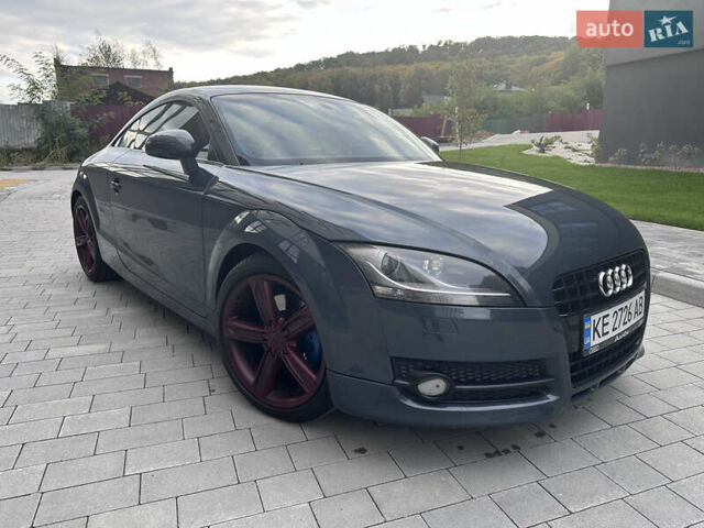 Серый Ауди ТТ, объемом двигателя 1.98 л и пробегом 155 тыс. км за 12700 $, фото 1 на Automoto.ua
