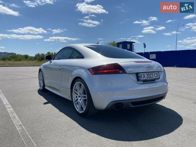 Сірий Ауді TT, об'ємом двигуна 2 л та пробігом 150 тис. км за 15500 $, фото 1 на Automoto.ua