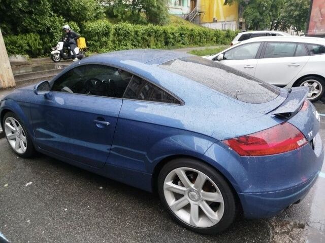 Синий Ауди ТТ, объемом двигателя 2 л и пробегом 94 тыс. км за 11042 $, фото 1 на Automoto.ua