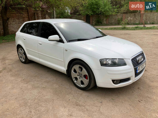Белый Ауди A3 Sportback, объемом двигателя 1.4 л и пробегом 177 тыс. км за 6700 $, фото 1 на Automoto.ua