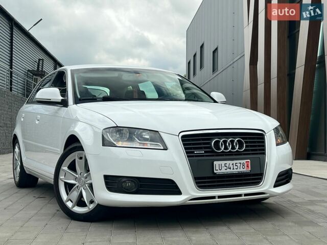 Білий Ауді A3 Sportback, об'ємом двигуна 2 л та пробігом 224 тис. км за 10500 $, фото 1 на Automoto.ua