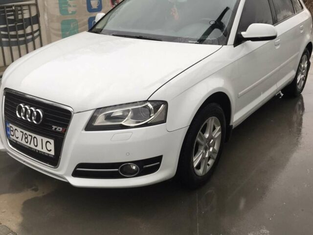 Білий Ауді A3 Sportback, об'ємом двигуна 1.6 л та пробігом 245 тис. км за 12300 $, фото 1 на Automoto.ua