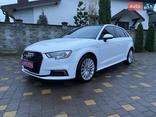 Белый Ауди A3 Sportback, объемом двигателя 1.4 л и пробегом 117 тыс. км за 16300 $, фото 1 на Automoto.ua