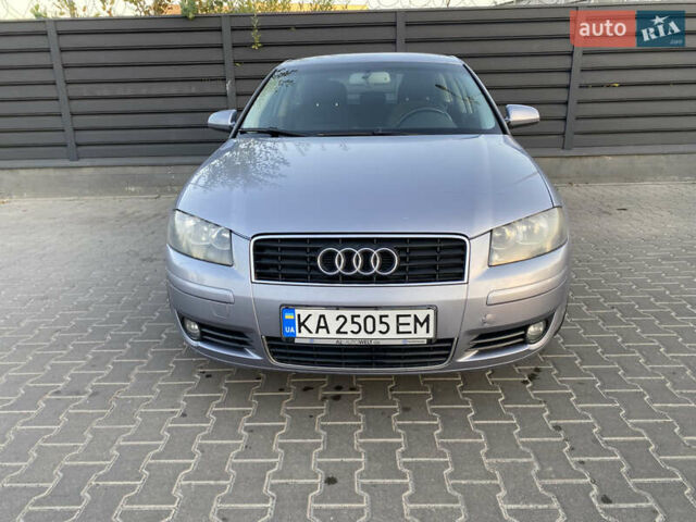 Сірий Ауді A3 Sportback, об'ємом двигуна 2 л та пробігом 291 тис. км за 5300 $, фото 1 на Automoto.ua