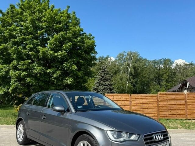 Серый Ауди A3 Sportback, объемом двигателя 1.6 л и пробегом 240 тыс. км за 9399 $, фото 1 на Automoto.ua