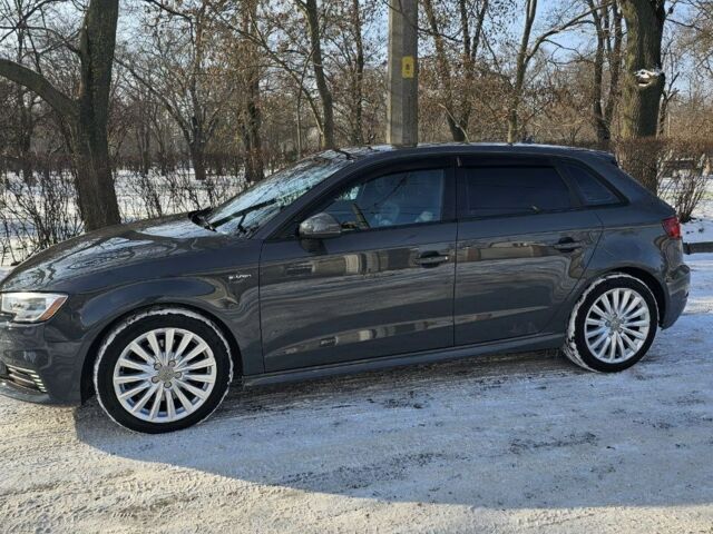Серый Ауди A3 Sportback, объемом двигателя 1.4 л и пробегом 207 тыс. км за 16699 $, фото 1 на Automoto.ua