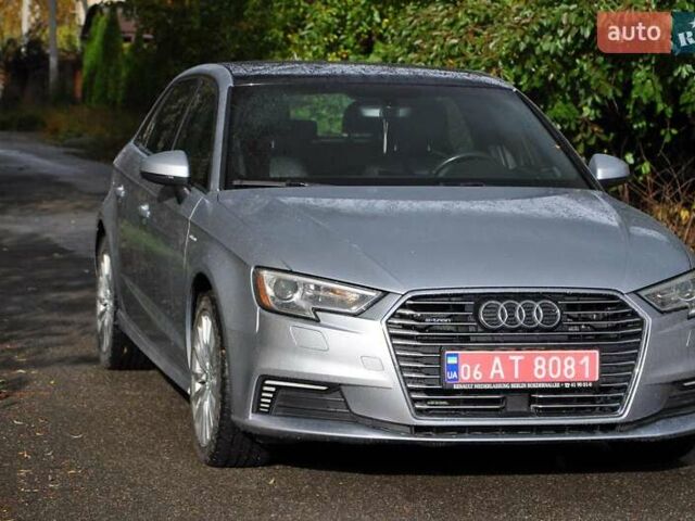 Серый Ауди A3 Sportback, объемом двигателя 0 л и пробегом 97 тыс. км за 17300 $, фото 1 на Automoto.ua