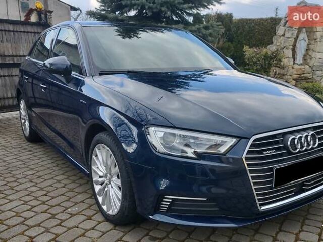 Синий Ауди A3 Sportback, объемом двигателя 1.4 л и пробегом 104 тыс. км за 17000 $, фото 1 на Automoto.ua