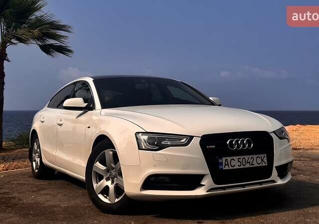 Ауді A5 Sportback 2012 у Києві на Automoto.ua Білий Ауді A5 Sportback, об'ємом двигуна 1.8 л та пробігом 248 тис. км за 12800 $, фото 1 на Automoto.ua