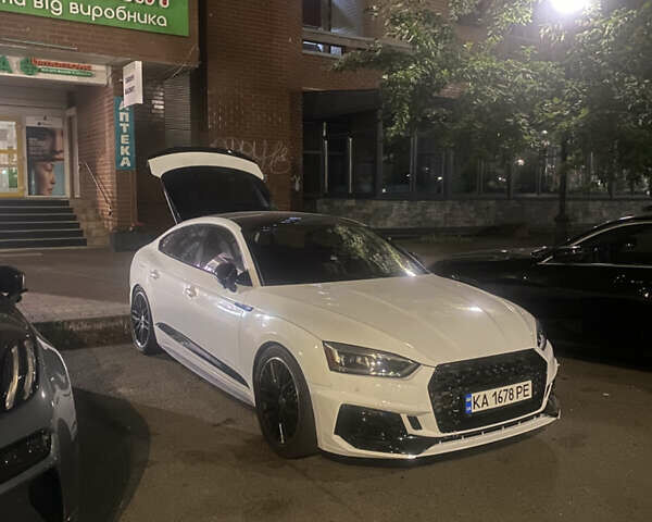 Белый Ауди A5 Sportback, объемом двигателя 2 л и пробегом 108 тыс. км за 24300 $, фото 1 на Automoto.ua