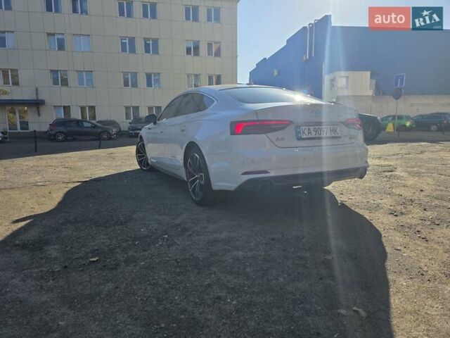Белый Ауди A5 Sportback, объемом двигателя 2 л и пробегом 34 тыс. км за 31500 $, фото 1 на Automoto.ua