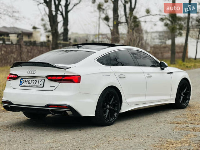 Белый Ауди A5 Sportback, объемом двигателя 1.98 л и пробегом 137 тыс. км за 23350 $, фото 1 на Automoto.ua