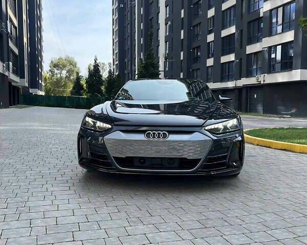 Черный Ауди e-tron GT, объемом двигателя 0 л и пробегом 14 тыс. км за 57000 $, фото 1 на Automoto.ua