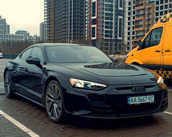 Черный Ауди e-tron GT, объемом двигателя 0 л и пробегом 11 тыс. км за 62000 $, фото 1 на Automoto.ua