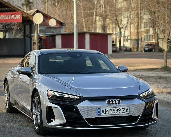 Ауди e-tron GT, объемом двигателя 0 л и пробегом 22 тыс. км за 50000 $, фото 1 на Automoto.ua