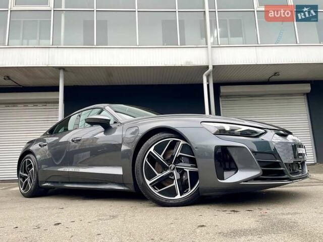 Сірий Ауді e-tron GT, об'ємом двигуна 0 л та пробігом 29 тис. км за 59900 $, фото 1 на Automoto.ua