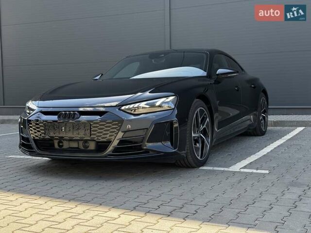 Серый Ауди e-tron GT, объемом двигателя 0 л и пробегом 51 тыс. км за 58900 $, фото 1 на Automoto.ua