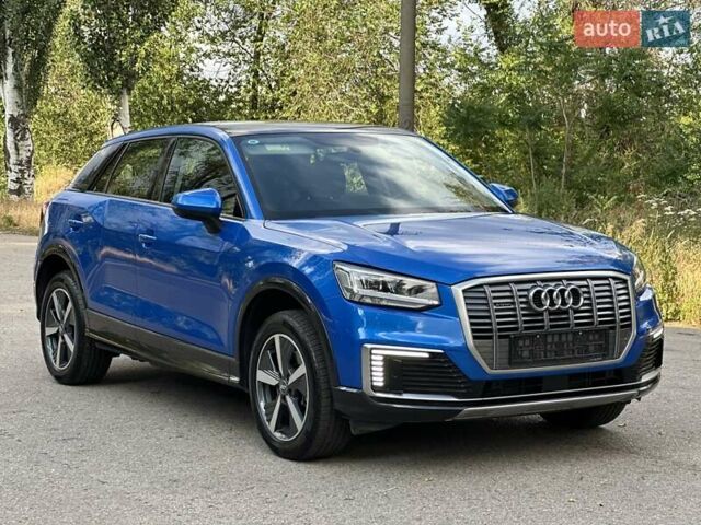 Синій Ауді Q2L e-tron, об'ємом двигуна 0 л та пробігом 14 тис. км за 27500 $, фото 1 на Automoto.ua