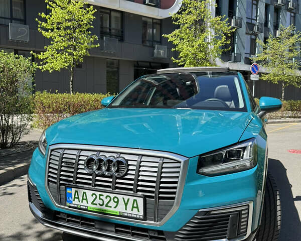 Зелений Ауді Q2L e-tron, об'ємом двигуна 0 л та пробігом 44 тис. км за 20300 $, фото 1 на Automoto.ua