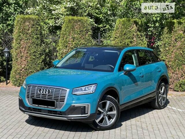 Зелений Ауді Q2L e-tron, об'ємом двигуна 0 л та пробігом 16 тис. км за 24900 $, фото 1 на Automoto.ua