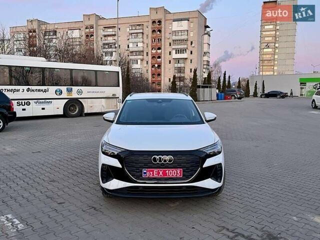 Белый Ауди Q4 e-tron, объемом двигателя 0 л и пробегом 78 тыс. км за 26500 $, фото 1 на Automoto.ua