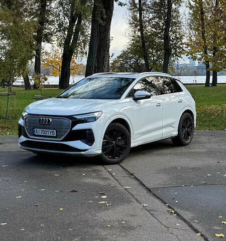 Ауди Q4 e-tron 2023 в Киеве на Automoto.ua Белый Ауди Q4 e-tron, объемом двигателя 0 л и пробегом 43 тыс. км за 29300 $, фото 1 на Automoto.ua
