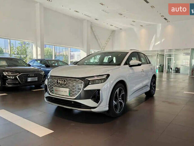 Білий Ауді Q4 e-tron, об'ємом двигуна 0 л та пробігом 8 тис. км за 27000 $, фото 1 на Automoto.ua