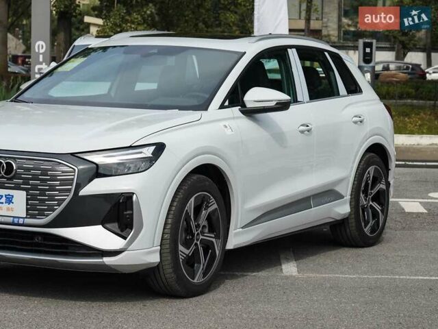 Білий Ауді Q4 e-tron, об'ємом двигуна 0 л та пробігом 1 тис. км за 32500 $, фото 1 на Automoto.ua