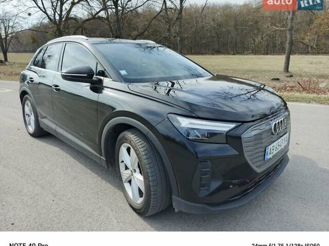 Черный Ауди Q4 e-tron, объемом двигателя 0 л и пробегом 98 тыс. км за 27499 $, фото 1 на Automoto.ua