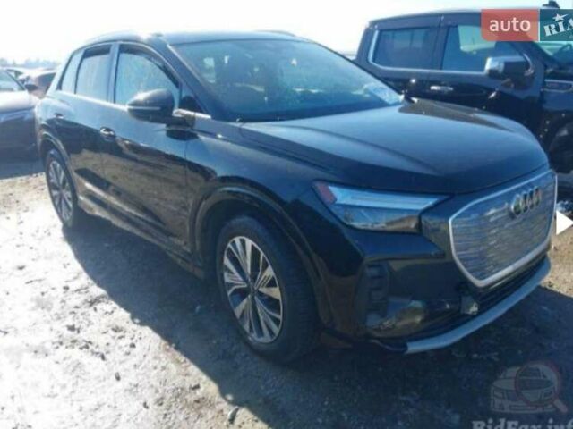 Чорний Ауді Q4 e-tron, об'ємом двигуна 0 л та пробігом 93 тис. км за 22000 $, фото 1 на Automoto.ua