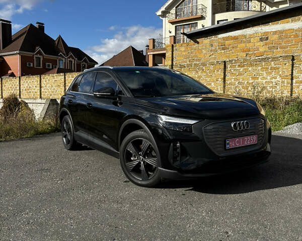 Ауді Q4 e-tron 2023 у Рівному на Automoto.ua Чорний Ауді Q4 e-tron, об'ємом двигуна 0 л та пробігом 33 тис. км за 22900 $, фото 1 на Automoto.ua