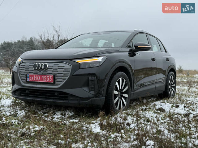 Черный Ауди Q4 e-tron, объемом двигателя 0 л и пробегом 33 тыс. км за 23999 $, фото 1 на Automoto.ua