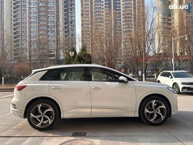 Ауди Q4 e-tron, объемом двигателя 0 л и пробегом 2 тыс. км за 32880 $, фото 1 на Automoto.ua