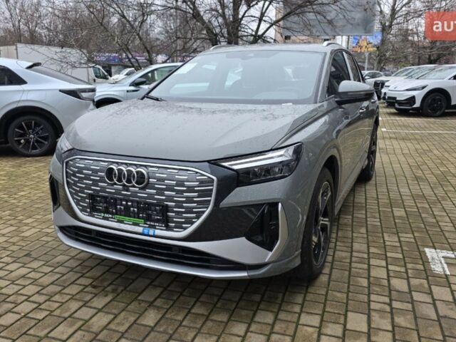 купити нове авто Ауді Q4 e-tron 2025 року від офіційного дилера E-SKM Одеса Ауді фото