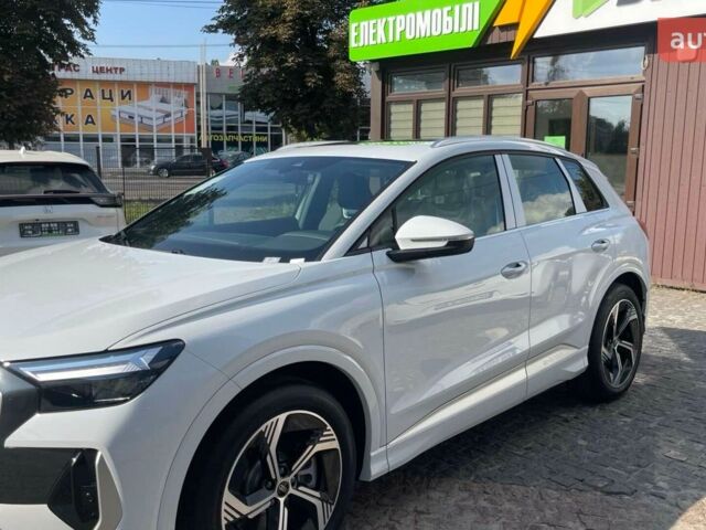 купити нове авто Ауді Q4 e-tron 2025 року від офіційного дилера E-SKM Житомир Ауді фото