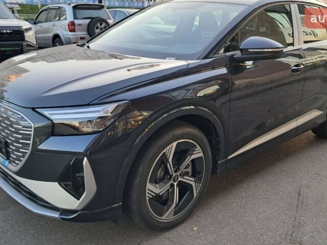 купить новое авто Ауди Q4 e-tron 2025 года от официального дилера E-SKM Позняки Ауди фото