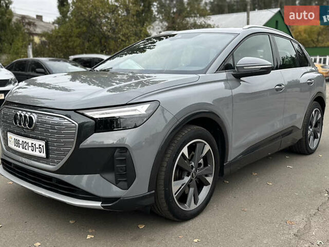Серый Ауди Q4 e-tron, объемом двигателя 0 л и пробегом 130 тыс. км за 28000 $, фото 1 на Automoto.ua