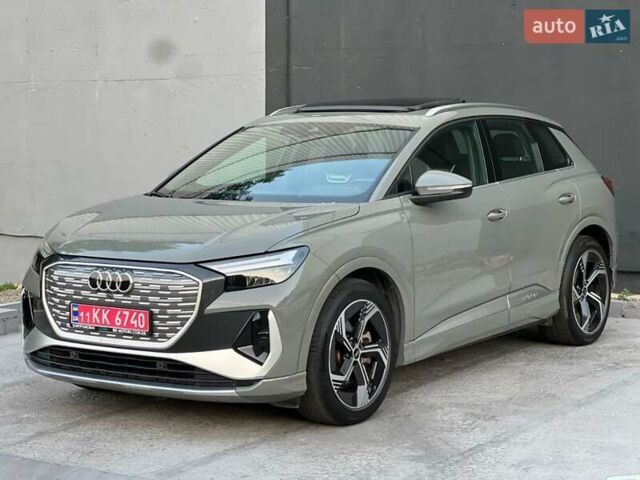 Серый Ауди Q4 e-tron, объемом двигателя 0 л и пробегом 46 тыс. км за 27000 $, фото 1 на Automoto.ua