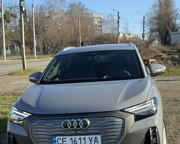 Серый Ауди Q4 e-tron, объемом двигателя 0 л и пробегом 110 тыс. км за 29800 $, фото 1 на Automoto.ua
