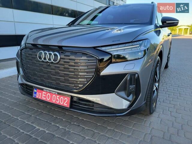 Сірий Ауді Q4 e-tron, об'ємом двигуна 0 л та пробігом 42 тис. км за 34500 $, фото 1 на Automoto.ua