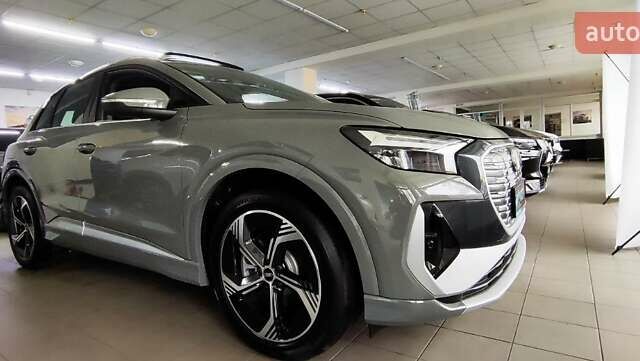 Серый Ауди Q4 e-tron, объемом двигателя 0 л и пробегом 1 тыс. км за 34900 $, фото 1 на Automoto.ua