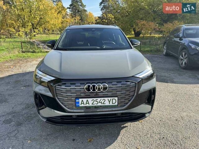 Ауді Q4 e-tron 2024 у Києві на Automoto.ua Сірий Ауді Q4 e-tron, об'ємом двигуна 0 л та пробігом 3 тис. км за 31500 $, фото 1 на Automoto.ua