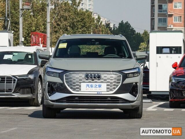 купить новое авто Ауди Q4 e-tron 2024 года от официального дилера VinAVto Ауди фото