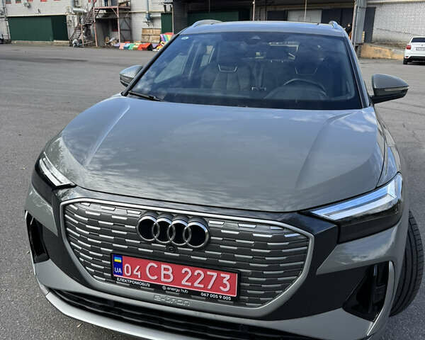 Ауді Q4 e-tron 2024 у Дніпро (Дніпропетровську) на Automoto.ua Сірий Ауді Q4 e-tron, об'ємом двигуна 0 л та пробігом 15 тис. км за 30500 $, фото 1 на Automoto.ua