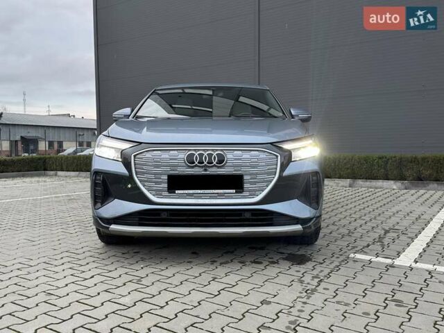 Синій Ауді Q4 e-tron, об'ємом двигуна 0 л та пробігом 38 тис. км за 33900 $, фото 1 на Automoto.ua