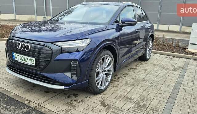 Синий Ауди Q4 e-tron, объемом двигателя 0 л и пробегом 29 тыс. км за 33400 $, фото 1 на Automoto.ua